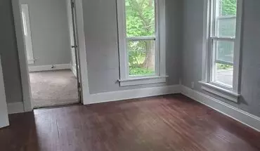 3 of 19 1845 14Th Ave Apartment for rent in Moline, IL