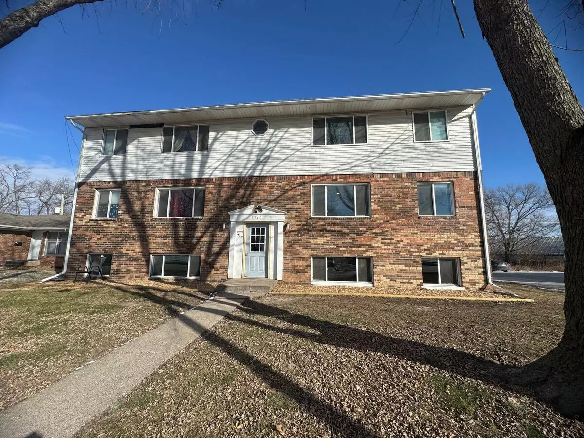 Hm 3240 Heatherton- For Sale Jill Carstens Apartment for rent in Davenport, IA