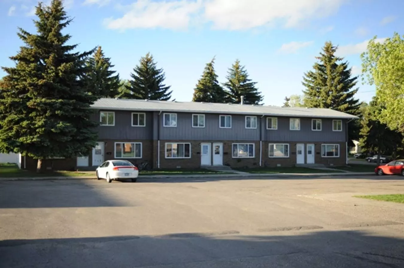1816 S Main Village Ct Apartment for rent in Minot, ND