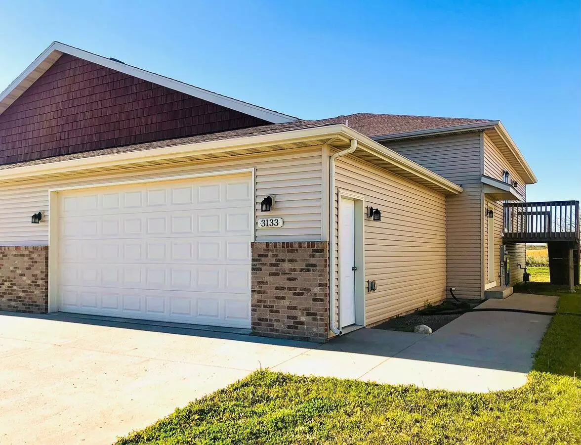 4 Bedroom Townhome! House for rent in Minot, ND