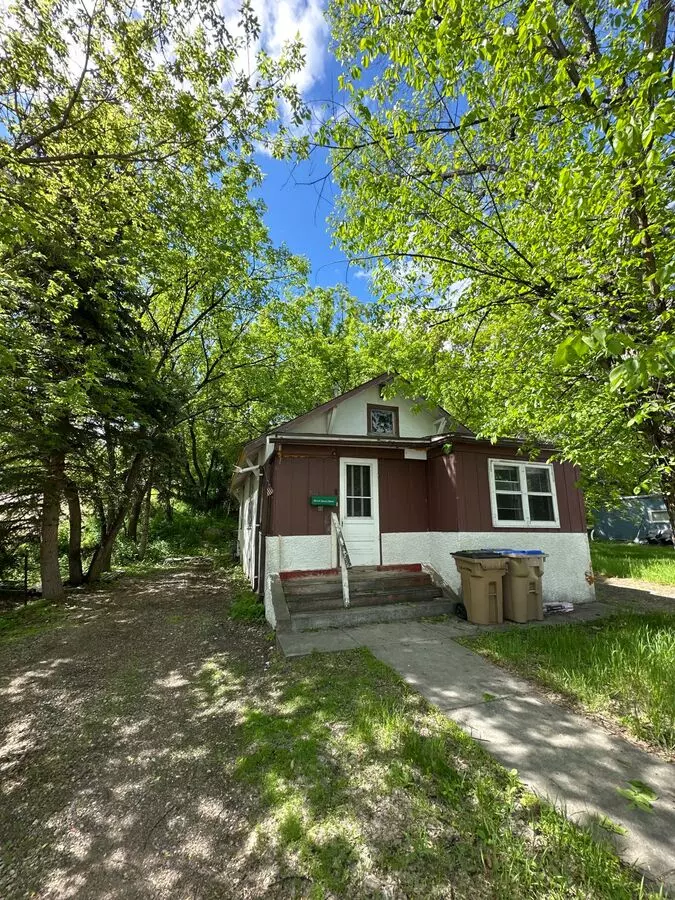 728 Arbor Ave Se Apartment for rent in Minot, ND