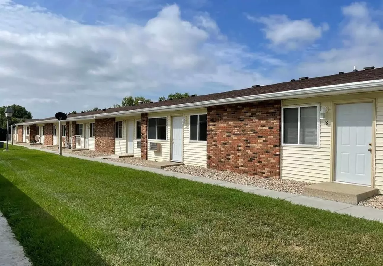 527 22nd Ave NW Apartment for rent in Minot, ND