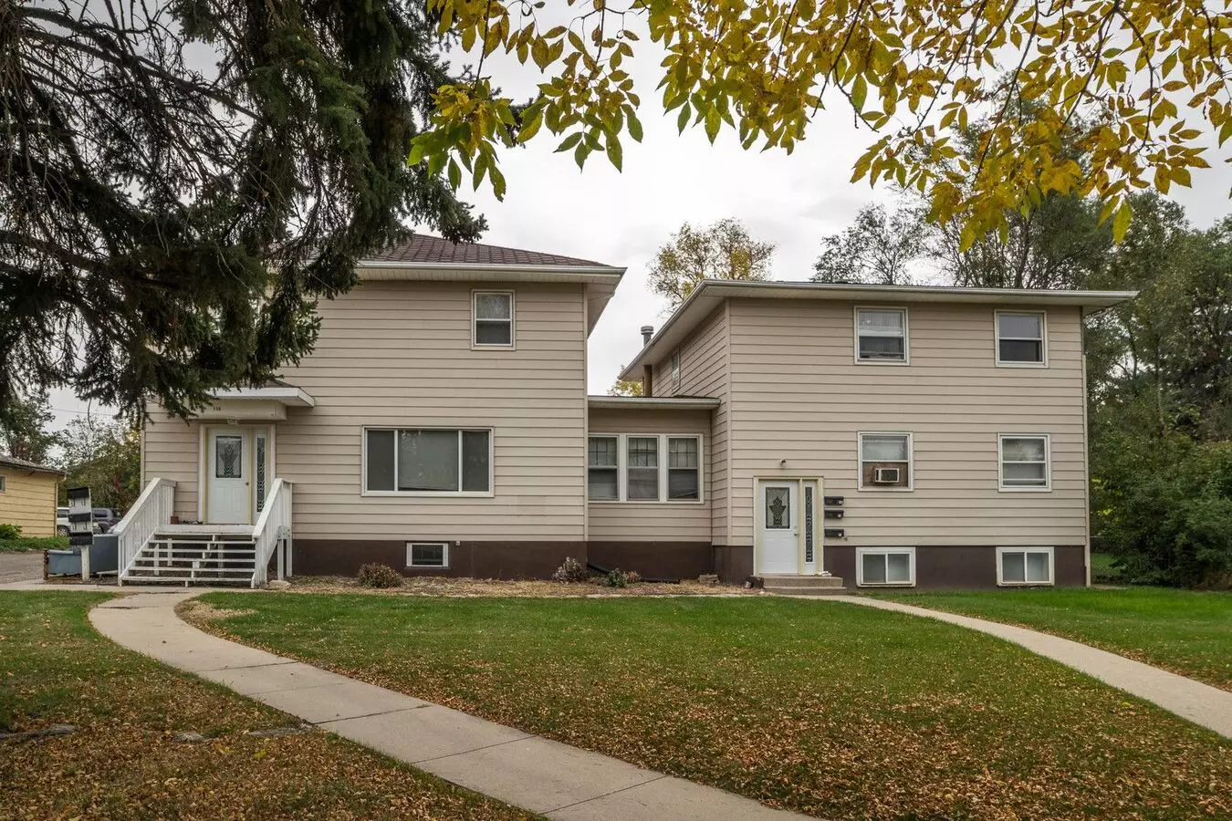#114 &amp; #116 University West Apartment for rent in Minot, ND