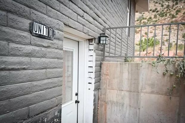 780 Lauritzen - Unit D 1 Bed 1 Bath Apartment In Hildale Apartment for rent in Hildale, UT