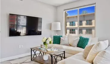 3 of 25 Corner Penthouse Unit House for rent in San Diego, CA