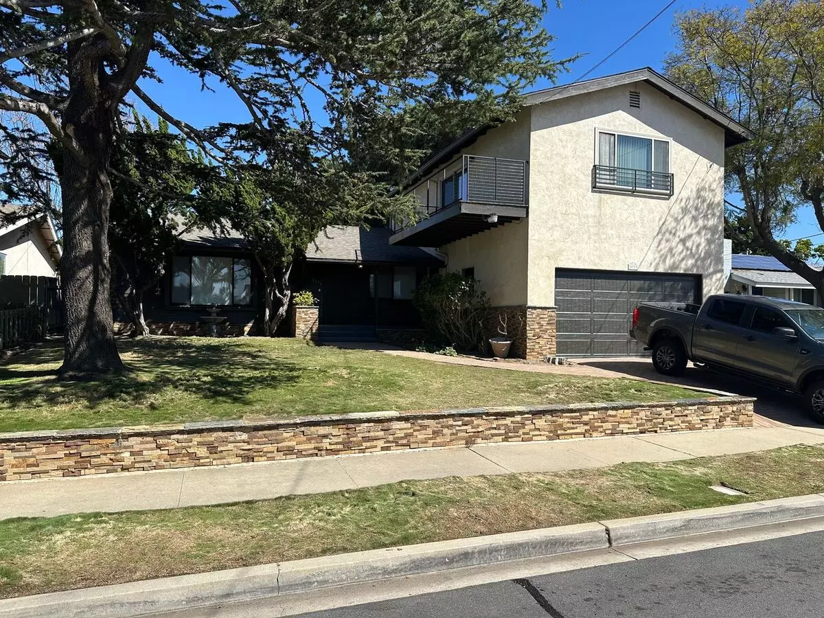 First Time On The Market In Del Cerro! Lovely Home W/solar And A/c House for rent in San Diego, CA