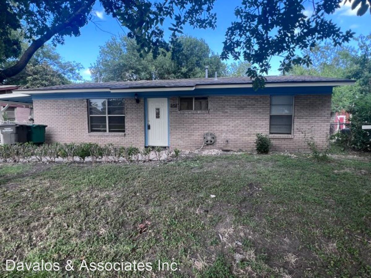 330 Parkside San Antonio, TX House for Rent Rentable