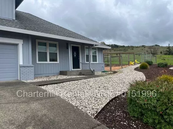 Beautiful Granny Unit In The Bennett Valley Area - Rent Includes Pg&e And Water Apartment for rent in Santa Rosa, CA