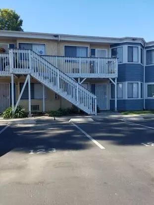 2 Bedroom, 2 Bath Condo In Secured Complex. Must See!!!! Apartment for rent in Lakeside, CA
