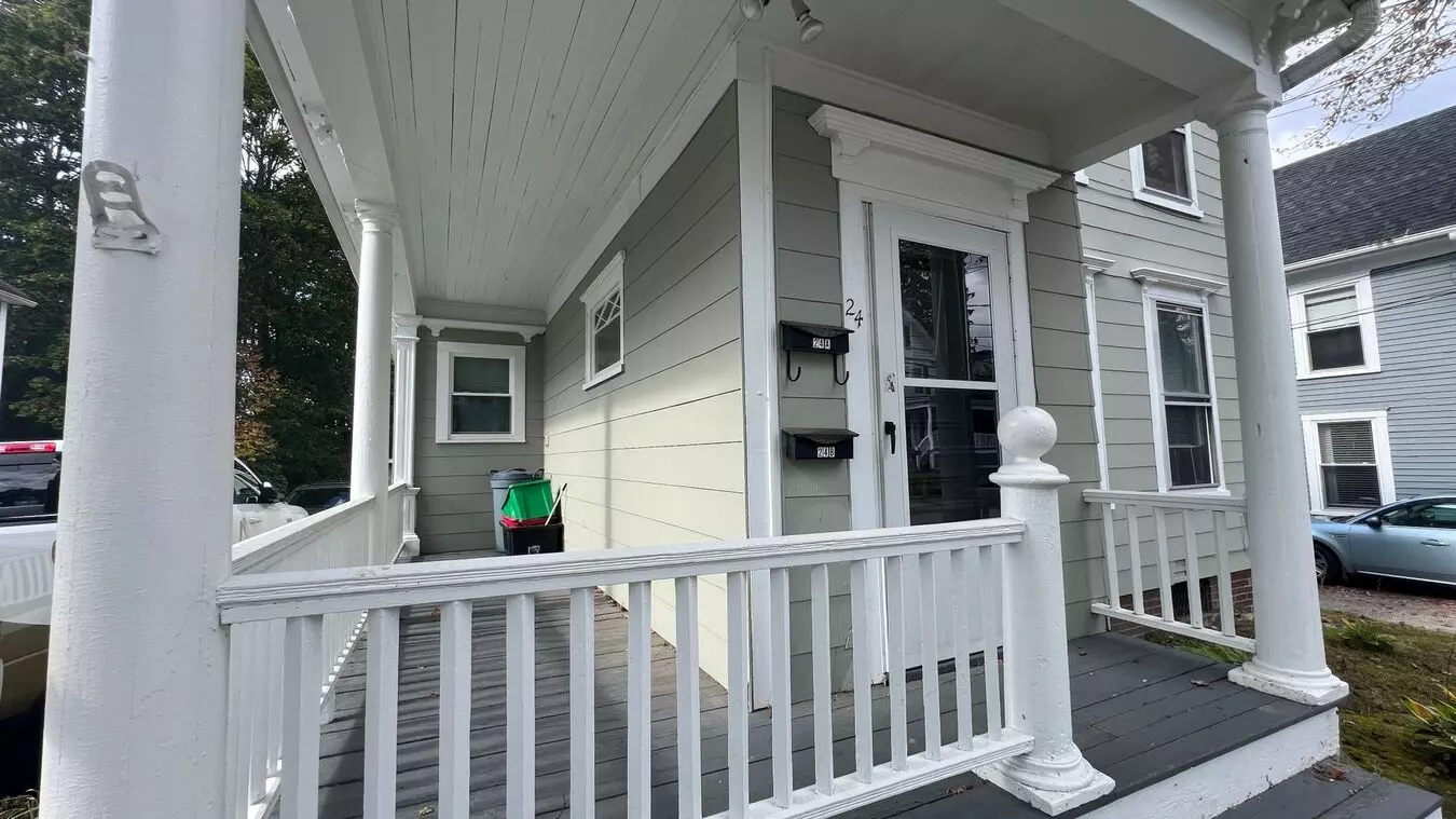 24 Mt Vernon Street Apartment for rent in Dover, NH