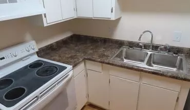 4 of 27 Rockhill Manor Apartment for rent in Fort Wayne, IN