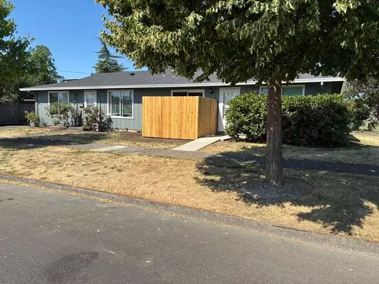Broad Street Duplexes Apartment for rent in Monmouth, OR