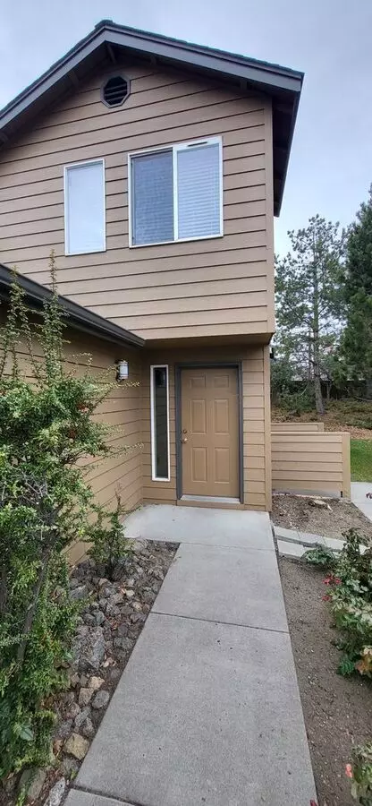 2785 NE Mesa Ct Apartment for rent in Bend, OR