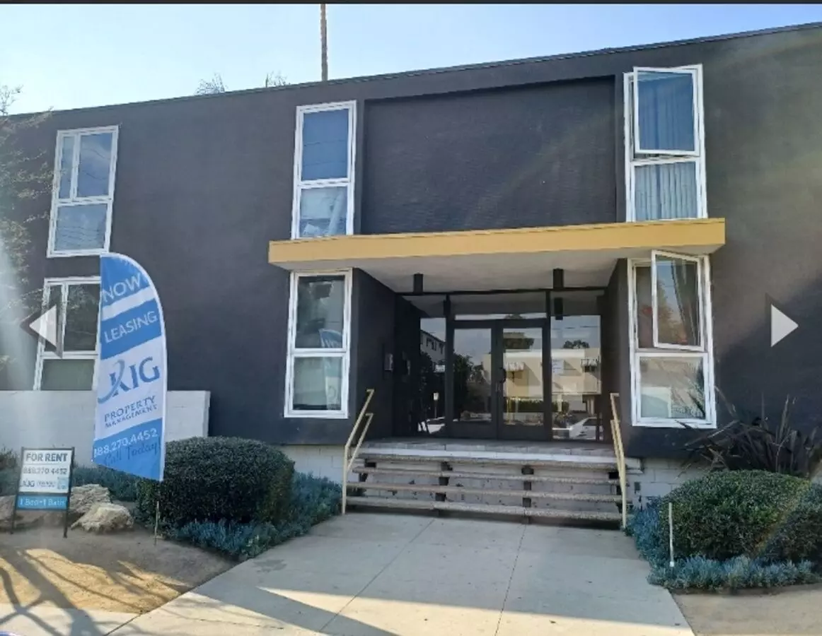 7347 Haskell Ave Apartment for rent in Lake Balboa, CA