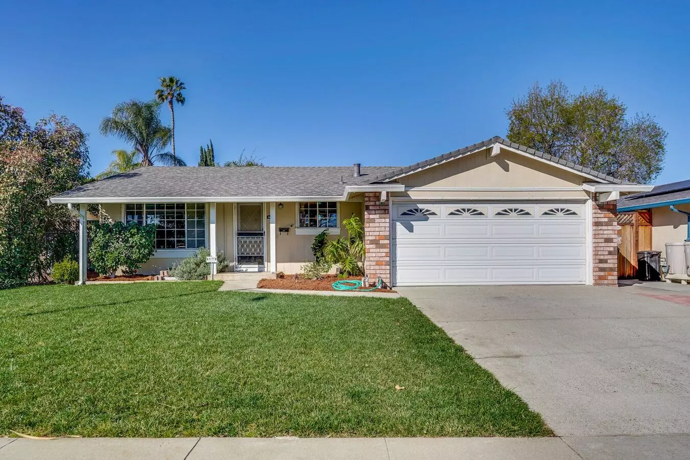 Refreshed Three Bedroom Home On Sunny Street In Canoas West. All New Hardwood Flooring And Lots Of Natural Light! House for rent in San Jose, CA