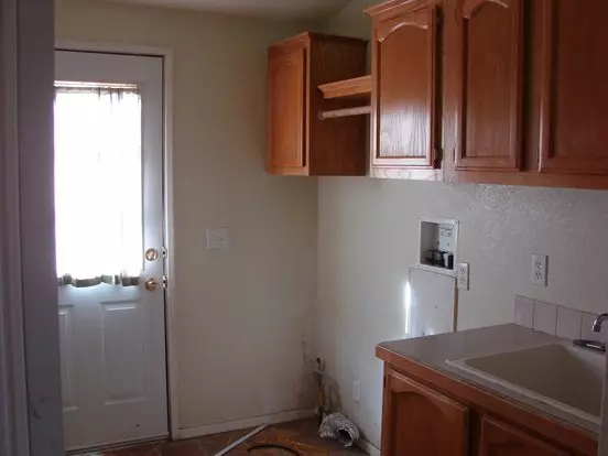 4 Bedroom In Arboga! Available Now! Apartment for rent in Arboga, CA