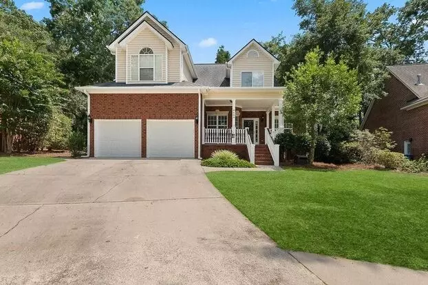 Available Now: 4 Bed 3.5 Bath In Coosaw Creek Country Club Apartment for rent in North Charleston, SC