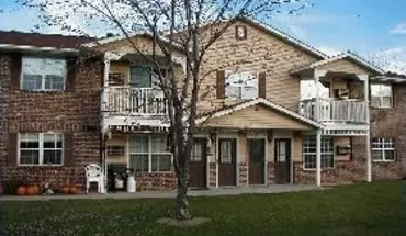 4 of 28 The Colonial Court Apartments in West Bend Apartment for rent in West Bend, WI