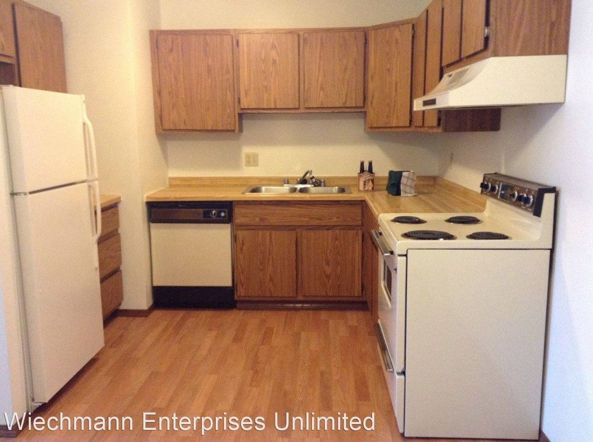 Fox River Bluff Apartments 1201 E Gunn St 5 Appleton, WI