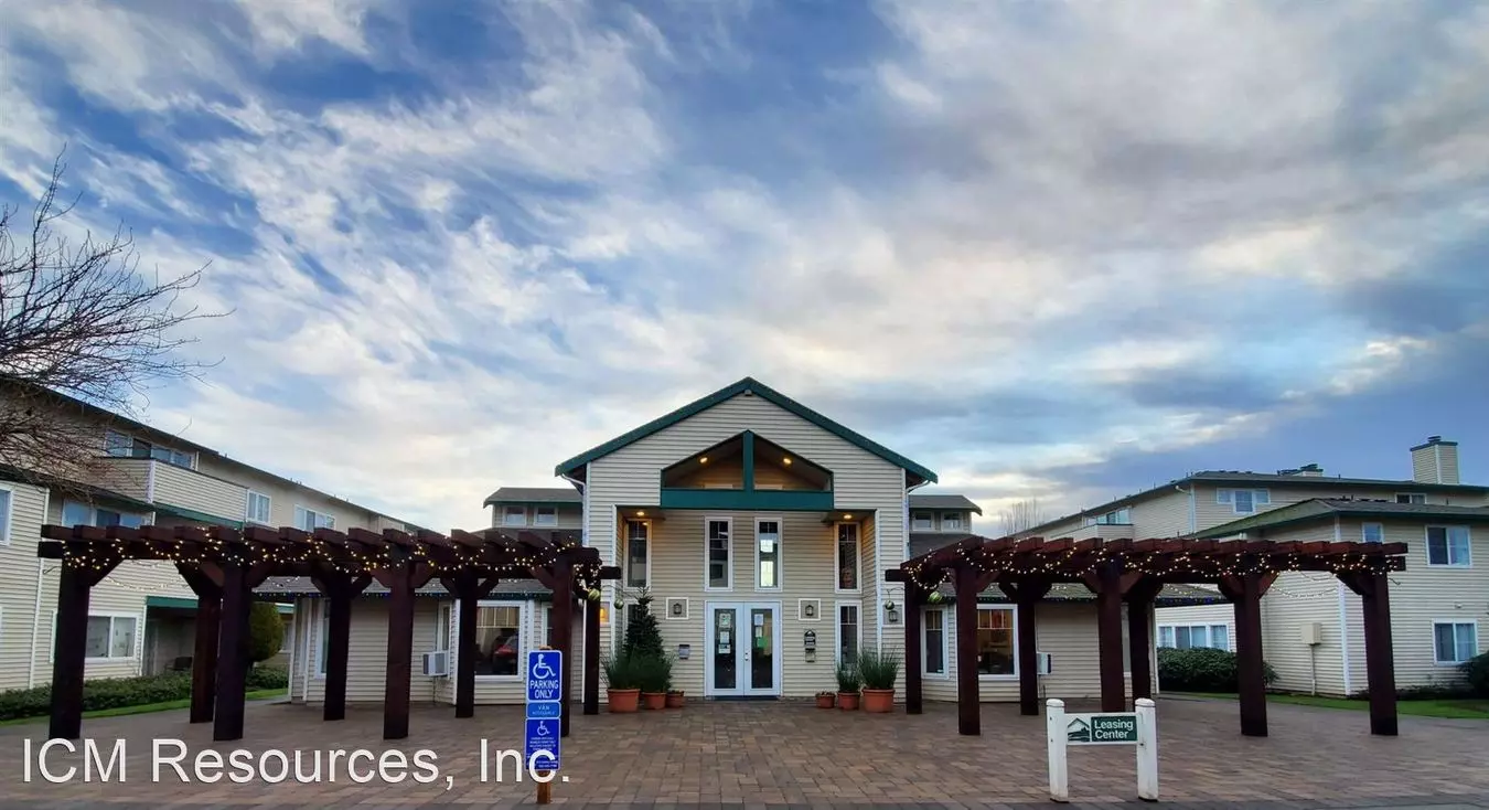 2350 SW 257th Ave Apartment for rent in Troutdale, OR