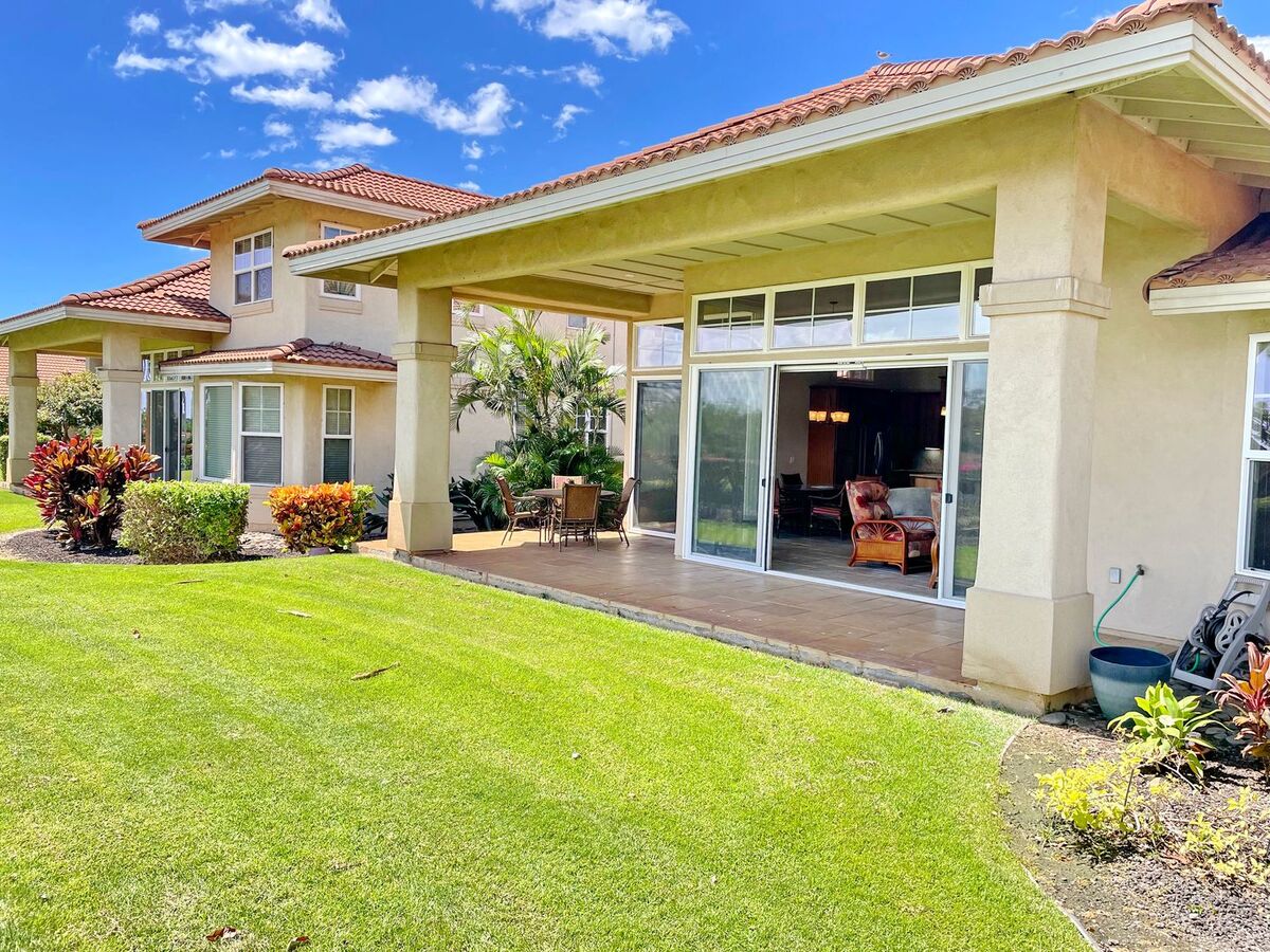 Image showcasing Luxury Island Living In Hokulani Golf Villas –... Apartments Kihei, HI