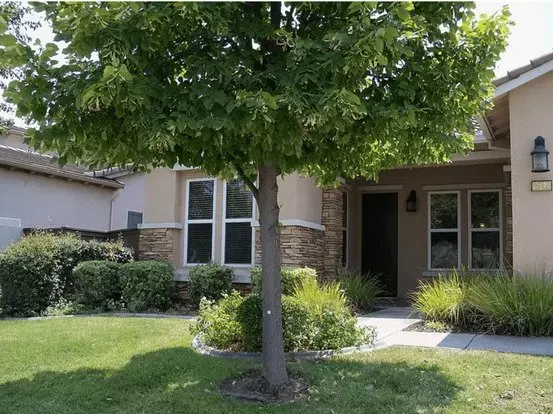 55+ Heritage Park Rare Find! 2-2 W/private Pool! Please Read Entire Ad For Viewings!!! Apartment for rent in Sacramento, CA