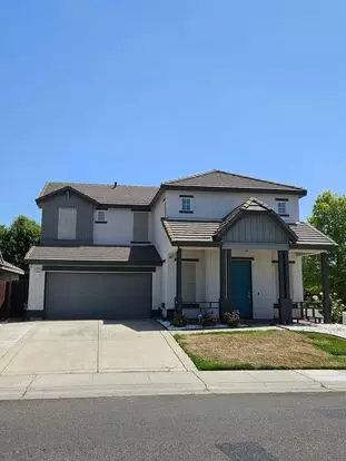 Beautiful 4/3 In Natomas W/ Heated Pool! Apartment for rent in Sacramento, CA