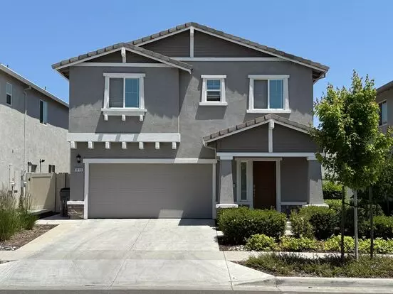 Beautiful 4 Bed 2.5 Bath In Sacramento! Apartment for rent in Sacramento, CA