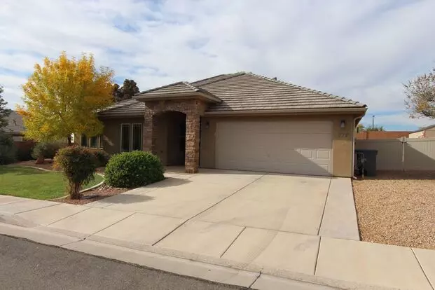 4 Bedroom 2 Car Garage W/solar (save $$$) Apartment for rent in Washington, UT