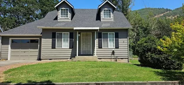Large Yard - Ne Grants Pass Apartment for rent in Grants Pass, OR