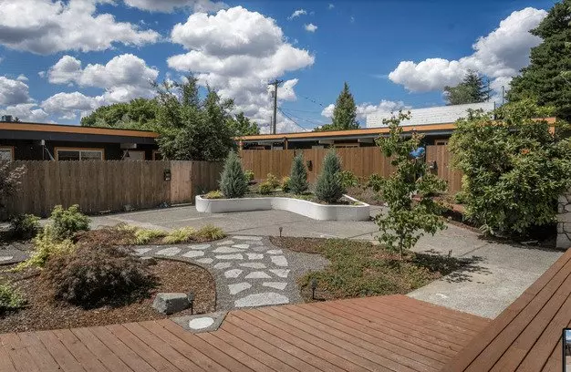 Cascade Commons Apartment for rent in Portland, OR