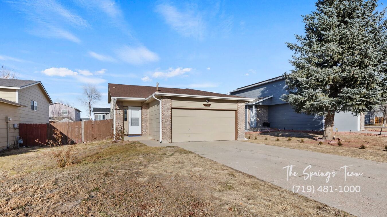 Fresh Updates In This 3bd Split Level Home... Apartments Colorado ...