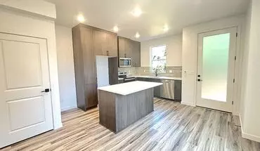 2 of 45 L0628 - 2 Apartment for rent in Portland, OR
