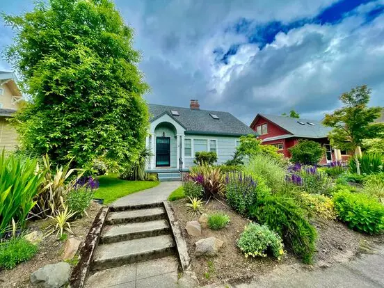 Well Maintained- 3 Bed 2 Bath Home - Piedmont Neighborhood Apartment for rent in Portland, OR Well Maintained- 3 Bed 2 Bath Home - Piedmont Neighborhood Apartment for rent in Portland, OR