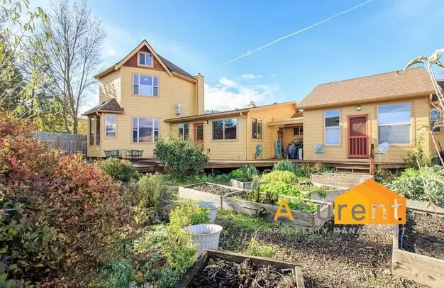 As-115 Phelps Apartment for rent in Ashland, OR