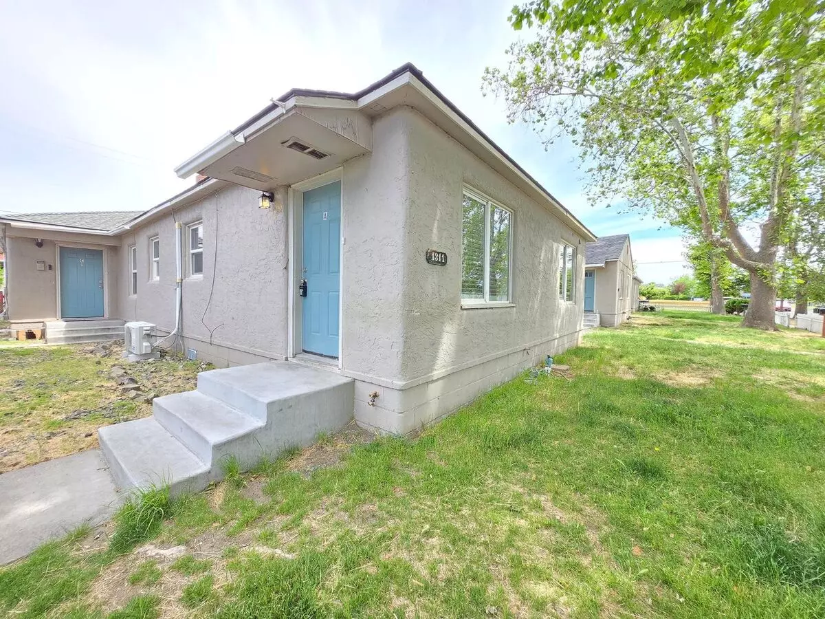 1311 W Shoshone St Apartment for rent in Pasco, WA