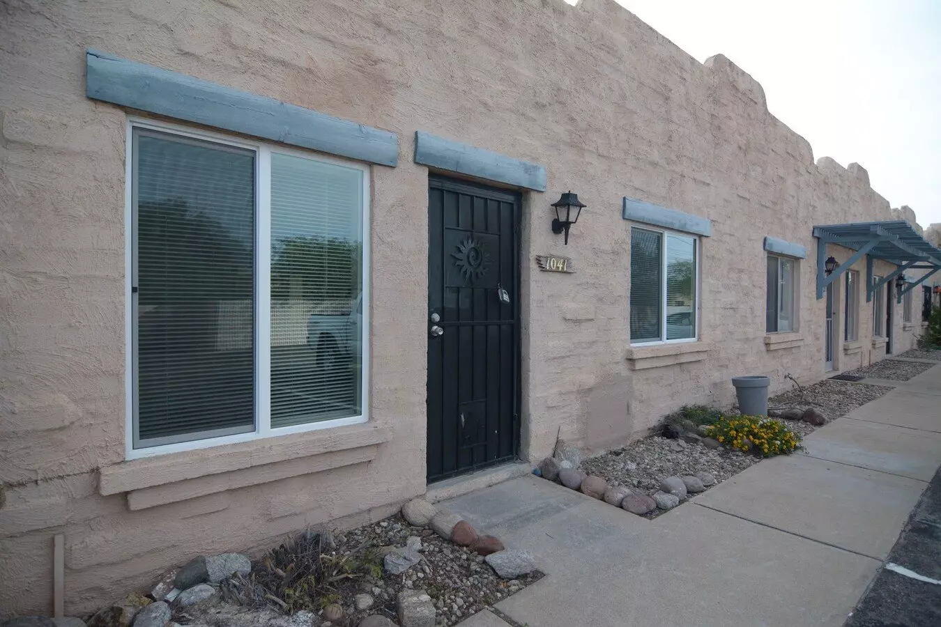 Remodeled 2 Bedroom 1 Bath Townhouse! Great Central Tucson Location! House for rent in Tucson, AZ