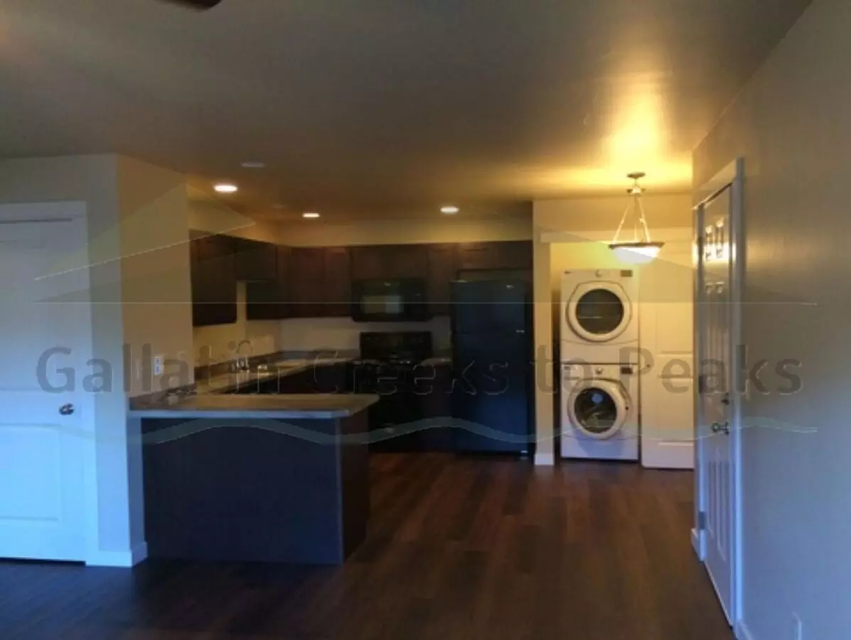 2232 Baxter Ln Apartment for rent in Bozeman, MT