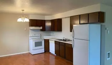 3 of 11 3019 Dover St Apartment for rent in Longview, WA