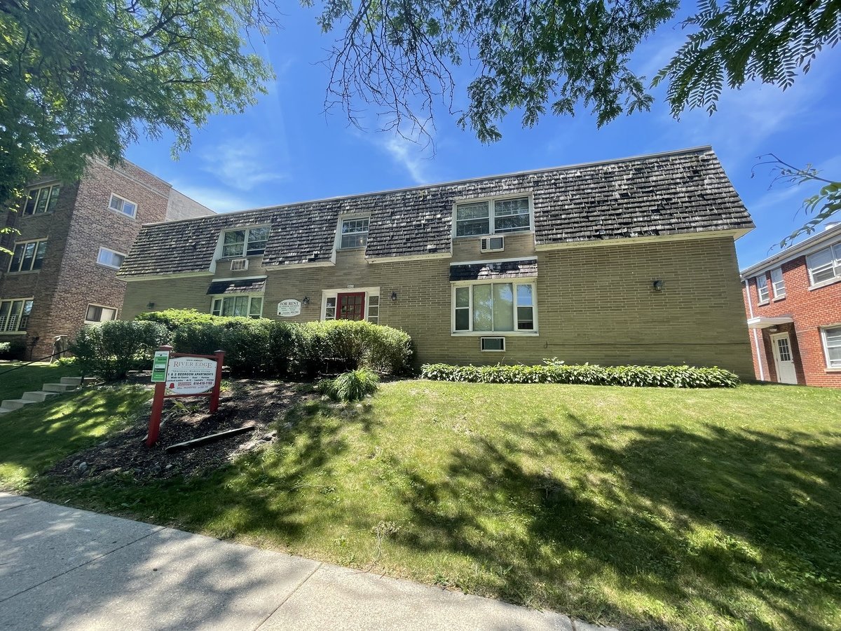 River Edge Apartments 3869 N Humboldt Blvd Milwaukee, WI