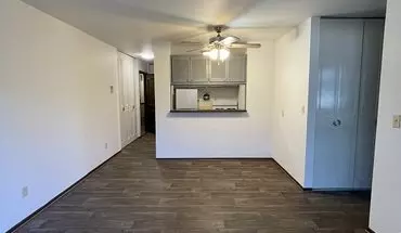 4 of 10 Chateau Murray Apartment for rent in Milwaukee, WI