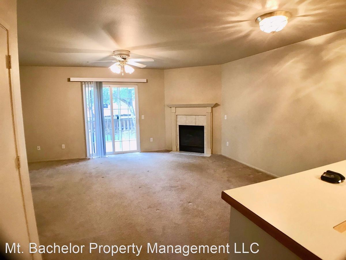 2 of 4 146- 990 Ne Savannah Apartment for rent in Bend, OR