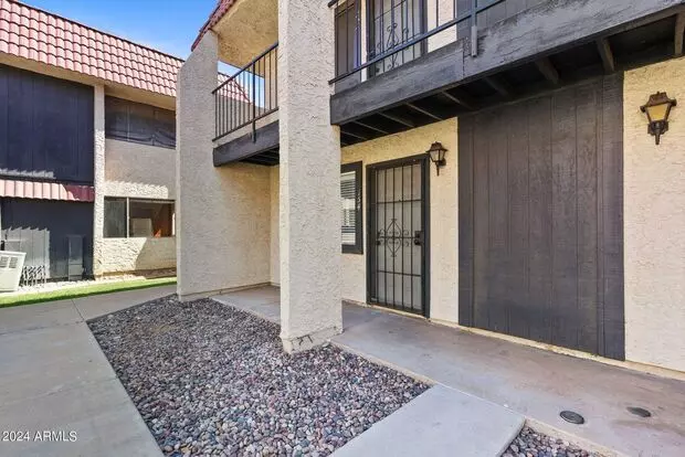 1 Bedroom 1 Bath Minutes Away From Asu Campus! Apartment for rent in Phoenix, AZ