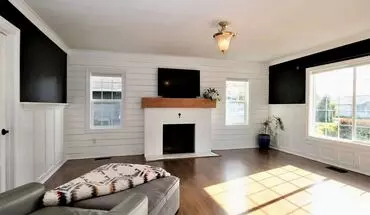 3 of 5 1802 N College St Apartment for rent in Newberg, OR