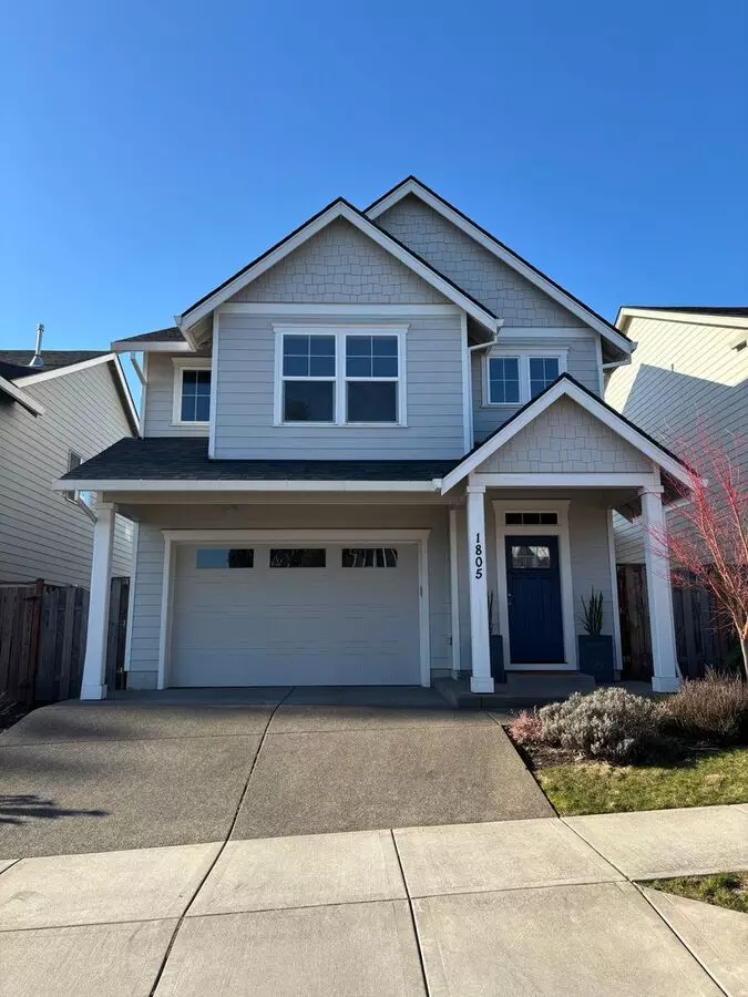2 Story Home In The Desirable Columbia Estates Development House for rent in Newberg, OR