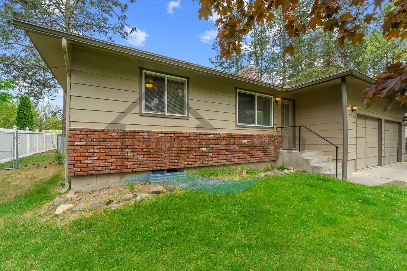 2 Bedroom 1 Bath Home With Attached Garage Available In Coeur D'alene! House for rent in Coeur Dalene, ID