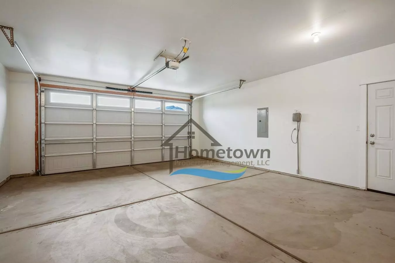3 Bedroom 2 Bath Home With 2-car Attached Garage Available In Hayden! House for rent in Hayden, ID
