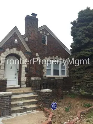 Coming Soon! Recently Renovated 2 Bedroom Brick Bungalow! Apartment for rent in St Louis, MO