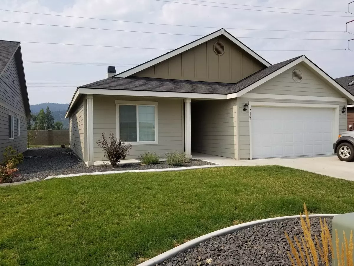 Beautiful Home For Rent In The Radiant Lake Estates! House for rent in Rathdrum, ID