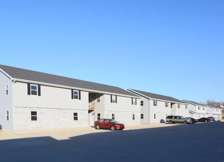 Pointe At Waynesville Apartment for rent in Waynesville, MO